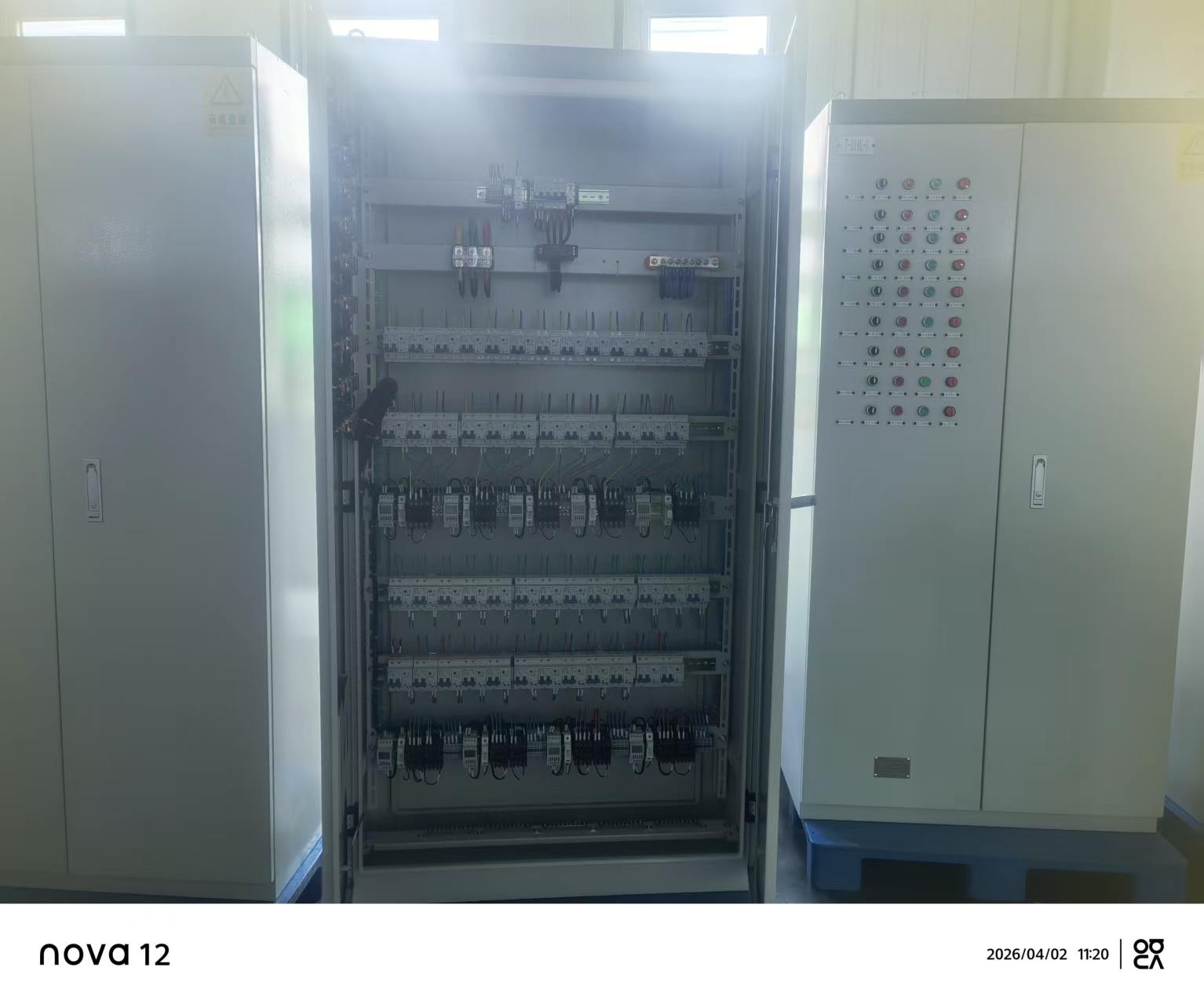 PLC 控制柜现场安装、接线调试与运维要点 PLC 控制柜现场安装、接线调试与运维要点(图1)